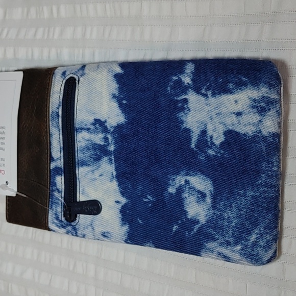 NWT Thirty One Sky Tie Dye Eyeglass/Sunglass Case - Picture 4 of 9
